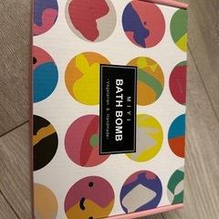 ＊新品未使用＊炭酸入浴剤バスボム　MIYI BATH BOMB 70g×12個入の画像