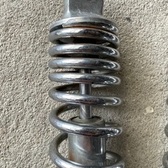 【譲ります】バイク　リアショックの画像