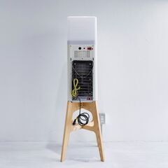 【年末年始限定価格】【極美品】お洒落なデザインで魅力的なウォーターサーバーと専用スタンドの画像