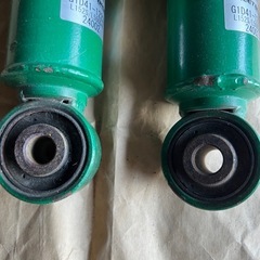 　　　　　TEIN  リヤアブソーバーの画像