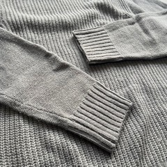 E hyphen world gallery グレー タートルネックニットの画像