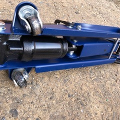 油圧ジャッキの画像