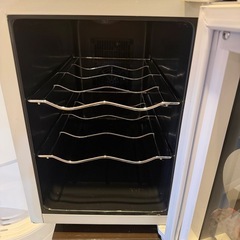 ワインセラー　haierの画像