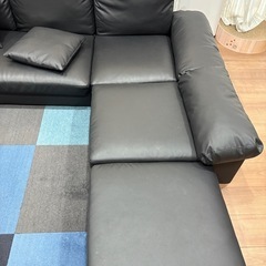 3人掛けソファ　カウチソファー オットマン付き　クッション付きの画像