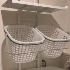 省スペースランドリーバスケット 棚 バスケット2個付 収納の画像
