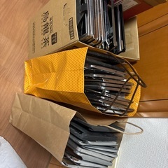 純正ナンバーフレームの画像