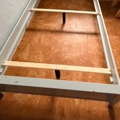シングルベット　フレーム　イエローボックスの画像