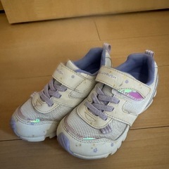 スニーカー　靴　子供
の画像