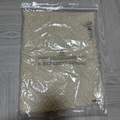INITIAL アイボリー レース編み ネックウォーマーの画像