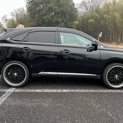 レクサス RX450h 流れるウインカー、フロントグリル、社外マフラーの画像