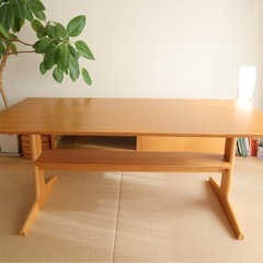 無印良品　リビングでもダイニングでもつかえるテーブル サイズ大の画像