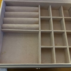 アクセサリー収納ボックスの画像