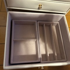 アクセサリー収納ボックスの画像