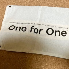 新品☆TOMS☆巾着の画像