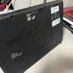 電源ケーブル無い為ジャンク　ノートパソコン　j3の画像