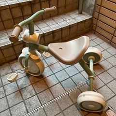 三輪車の画像
