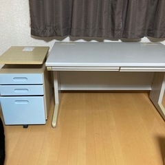 スチールデスク　事務机・引き出しの画像