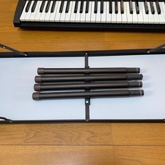 電子ピアノCTK-520L、椅子、テーブルの画像