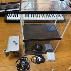 GEX水槽2つとTETRAと水を綺麗にするやつ。の画像