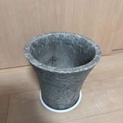 植木鉢の画像