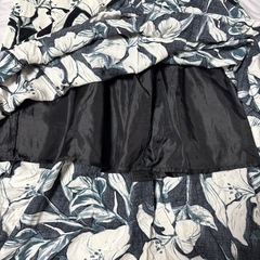 花柄フレアスカート Mサイズ 全日本婦人子供服工業組合連合会の画像