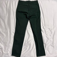 ユニクロ ウルトラストレッチレギンスパンツ ダークグリーン ウエストゴム Mサイズの画像