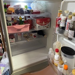 SHARP冷蔵庫の画像