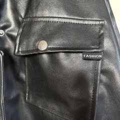 【未使用】フェイクレザージャケット　大きいサイズ　ノーブランド　メンズＬサイズ中国製の画像