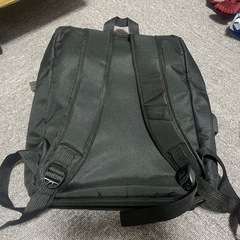 便利なUSBポート付き　ビジネスリュックの画像