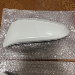 TOYOTA　ハリアー現行型
80系サイドミラーカバーホワイト&フロントマットの画像