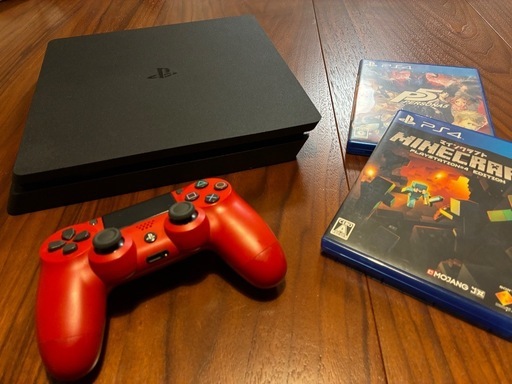 プレステ4 CUH2200A中古美品(ペルソナ5+Minecraftセット)