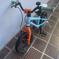【子供用自転車】ヨツバサイクル 12インチ・補助輪付きの画像