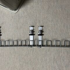 PCデスク Garage Fantoni GT 140cm ブラック ワイヤーケーブルトレー Sサイズ 2個の画像