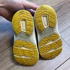 アシックスasicsハイカットスニーカー15cmの画像