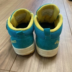 アシックスasicsハイカットスニーカー15cmの画像