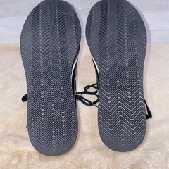 コンバース オールスター チャンキーライン 厚底 ローカット 黒 24.5cmの画像