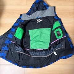 スノボー　ウェア
の画像