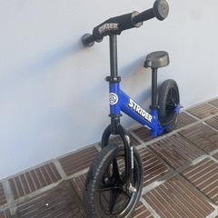 ストライダー１２（色：ブルー）の画像