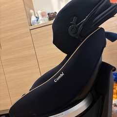 combiチャイルドシートの画像