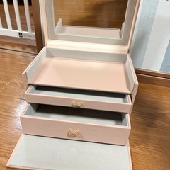 アクセサリーボックスの画像