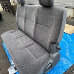 ハイエース　セカンドシート
の画像