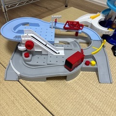 トミカタワーの画像