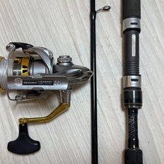 「釣り用品」スピニングリール + ロッド（ロッドケースなし）  の画像