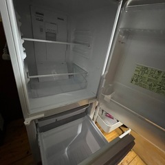 2015年製　シャップ冷蔵庫の画像