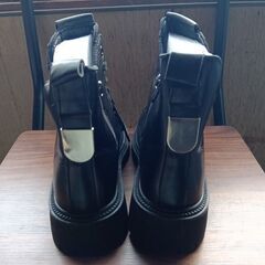 新品 22cm レディース ブーツ ブラック 厚底 シューズ ショートブーツ 識別番号:【B247-Z】の画像