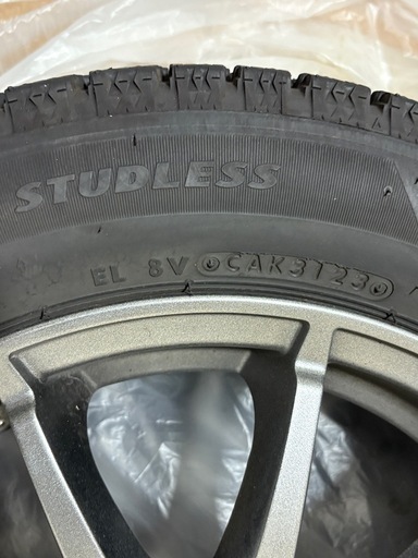 軽自動車用スタッドレスタイヤアルミホイール付ブリザックVRX2