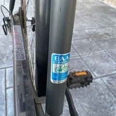 HEAD×CHACLEブランド 27型 BAA クロスバイク ノーパンクタイヤ シマノ6段の画像