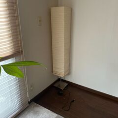 デザイン照明スタンドの画像