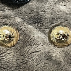 CHANELブティック　2025年限定　ホリデーラッピング　チャーム＆リボン2セット・袋用リボン・ショッパー袋 の画像