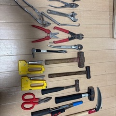 【商談中】【中古】コードレス電動はさみ、工具まとめ売りの画像